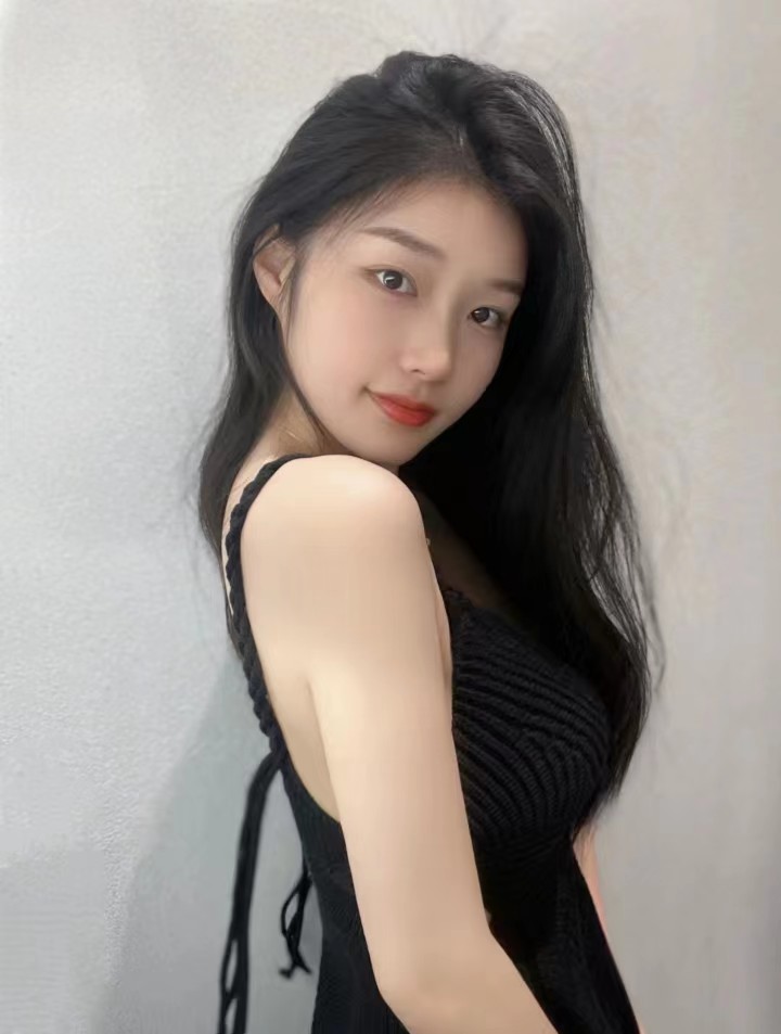 清纯水嫩多汁小姐姐