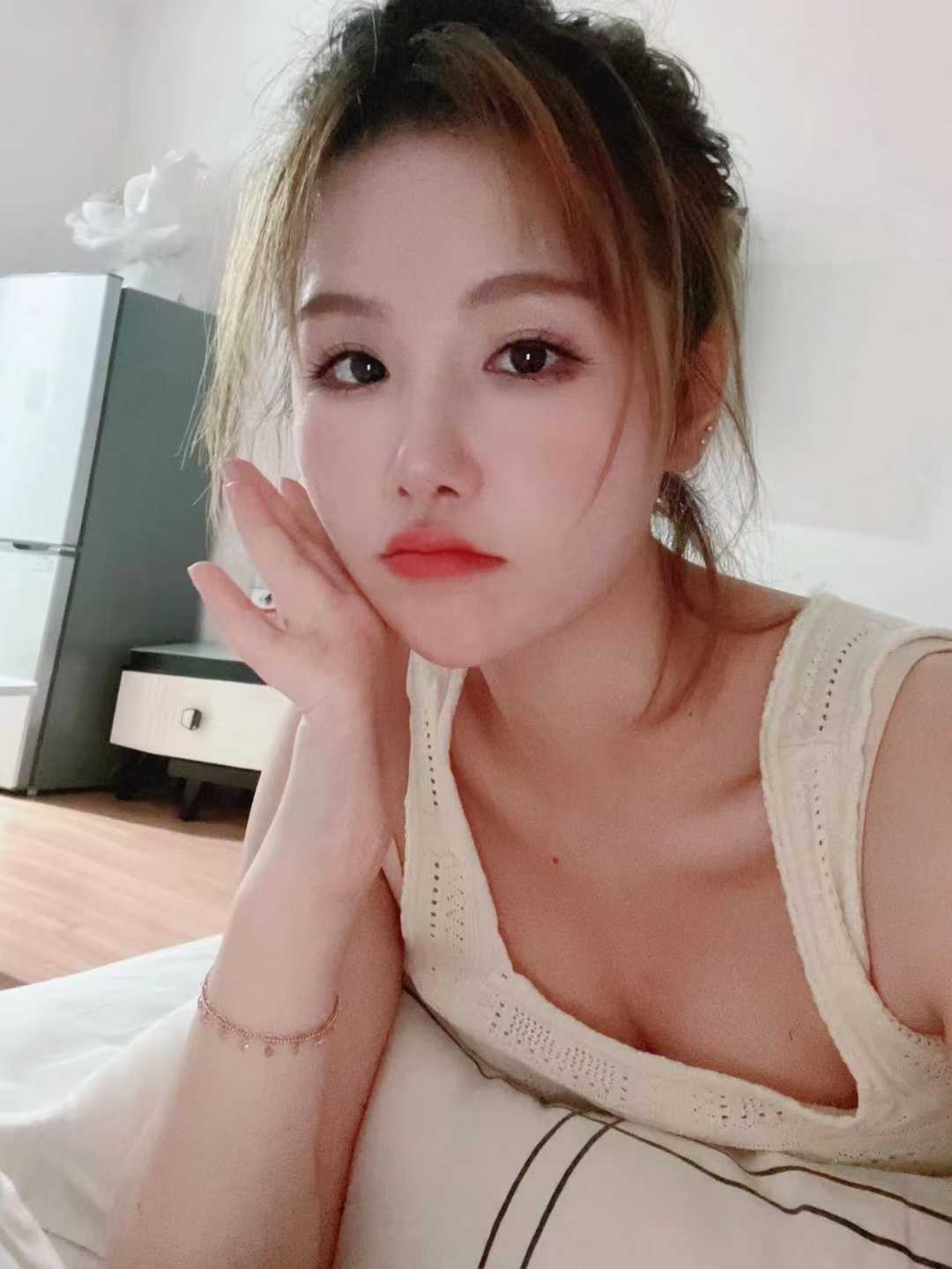 温柔可爱的妹子