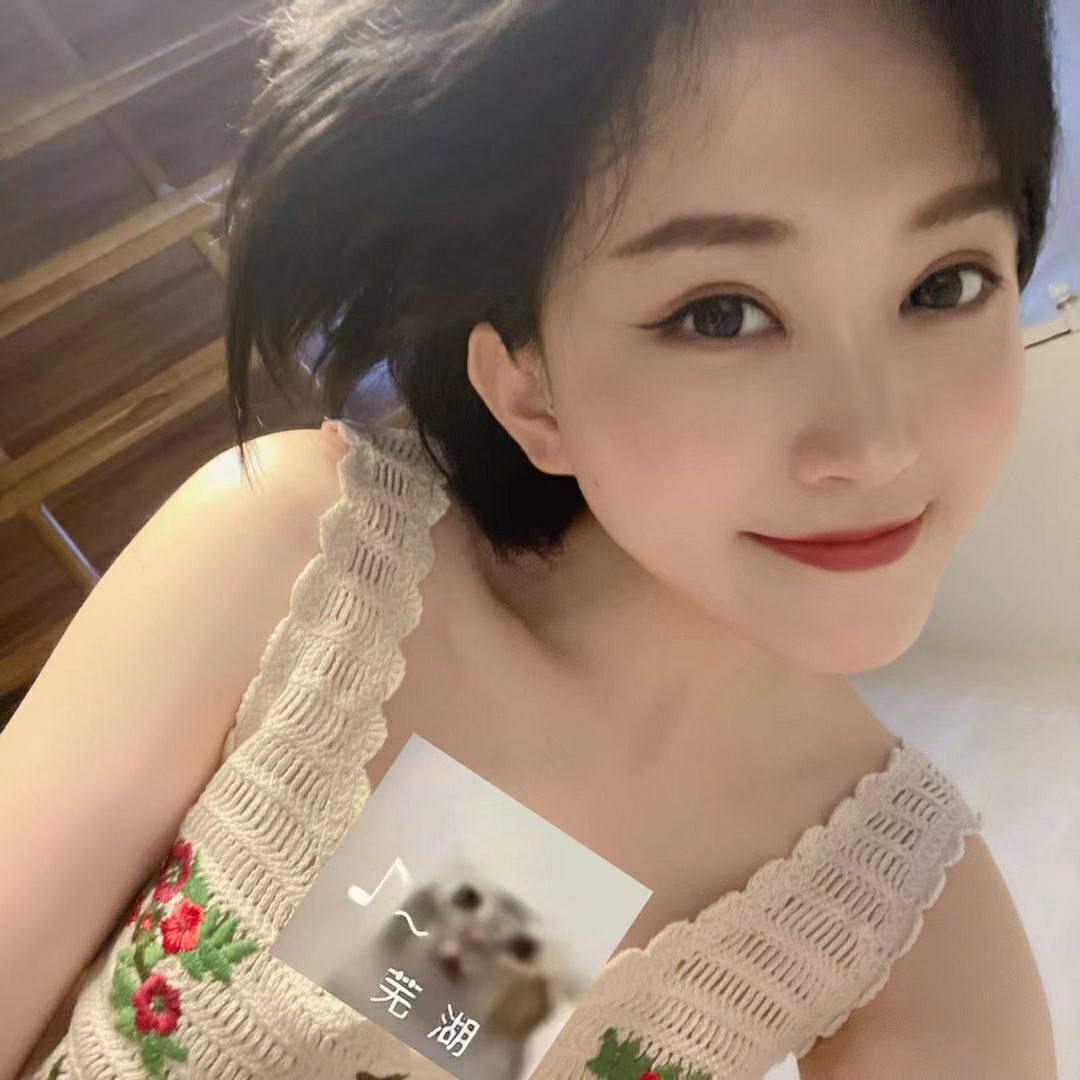 清纯粉嫩水多小姐姐