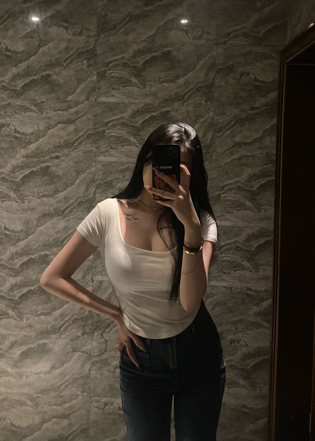 00后丰满气质妹妹