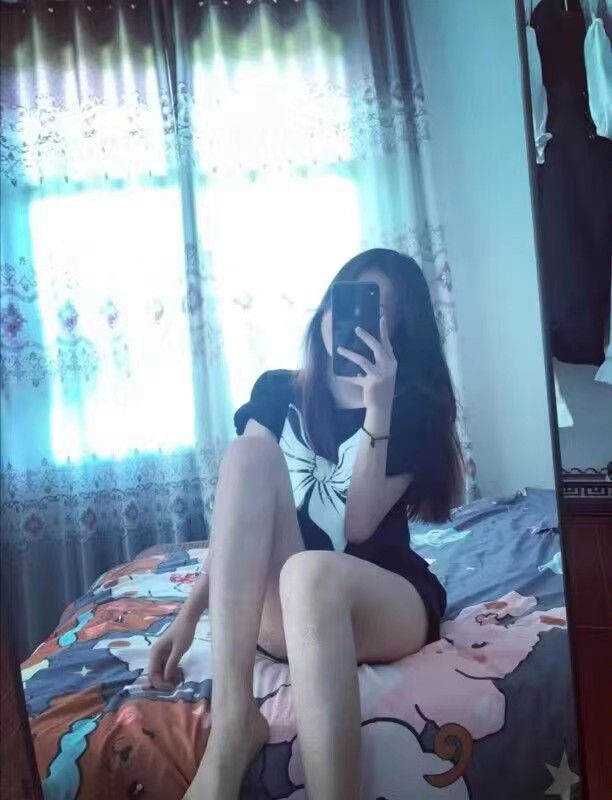 兼职学生妹待客如初恋