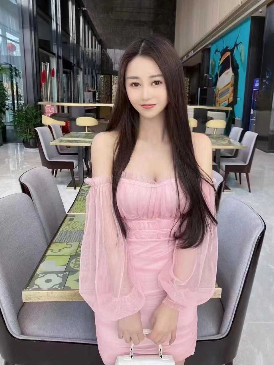 舔的很舒服的性感诱惑妹子