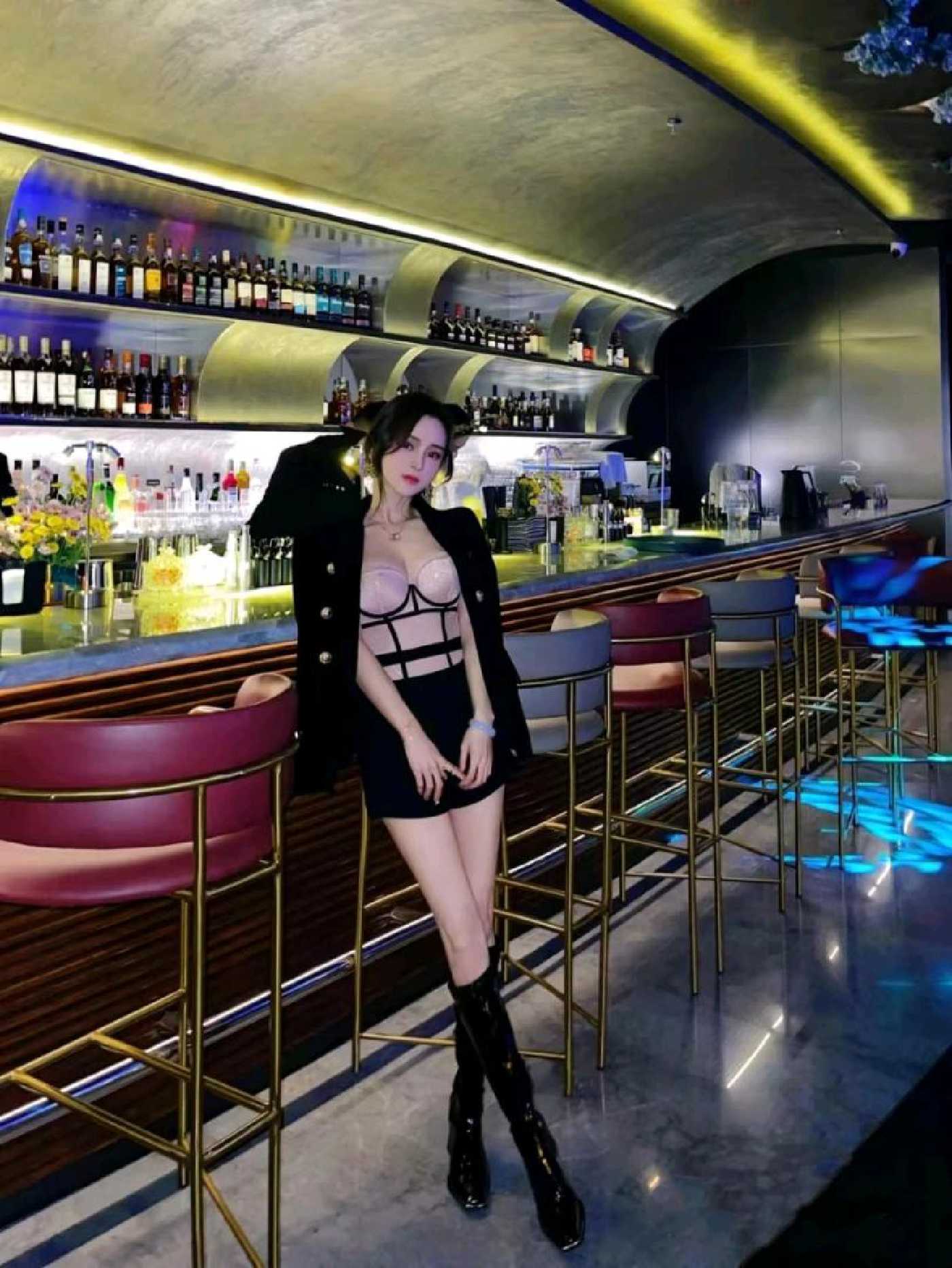 北京楼凤 空姐 白小纯