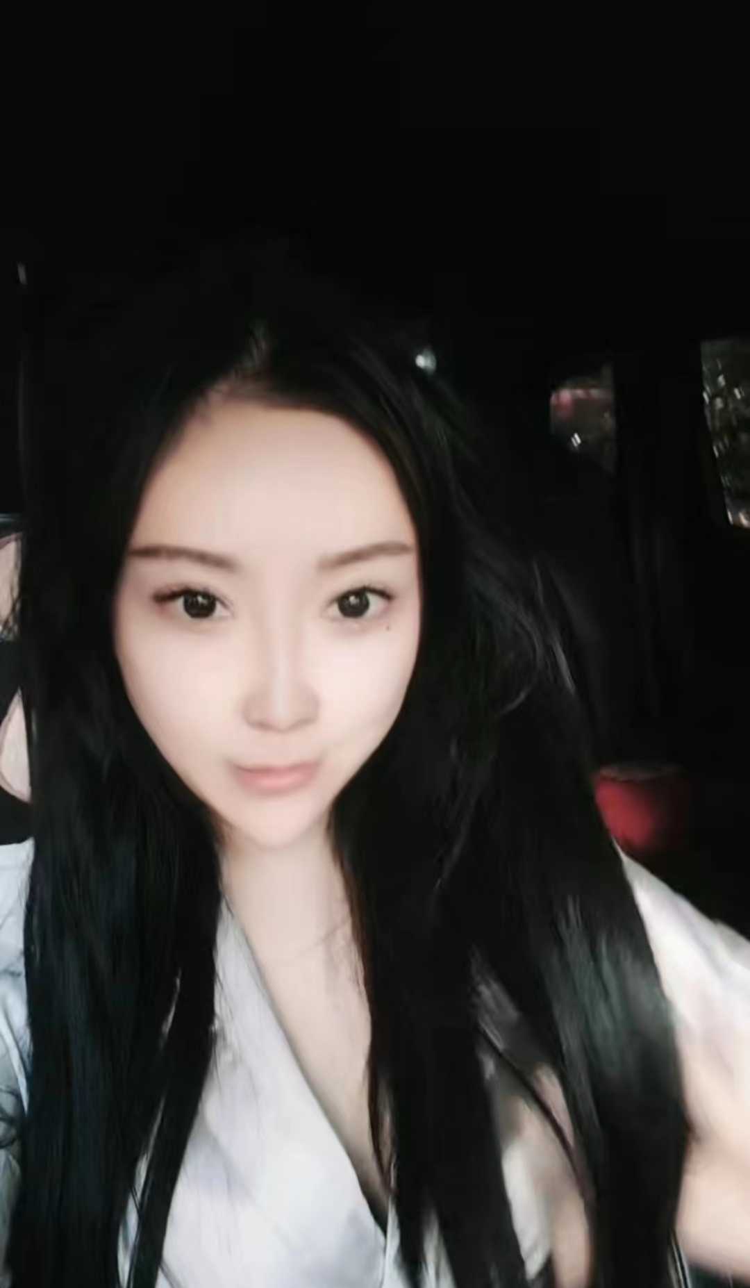 技术一流态度热情的性价比妹子