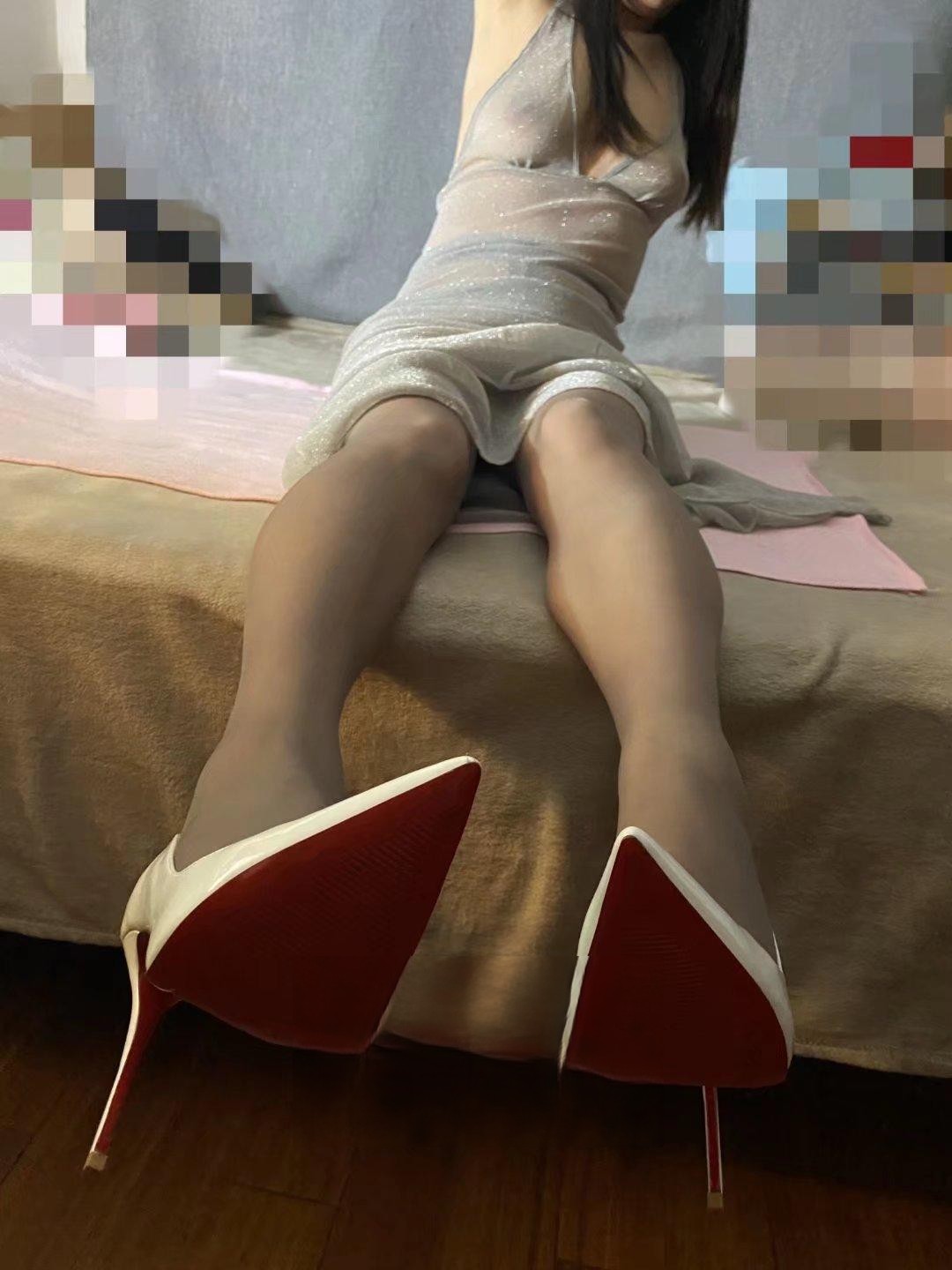 性感少妇，自聊自做