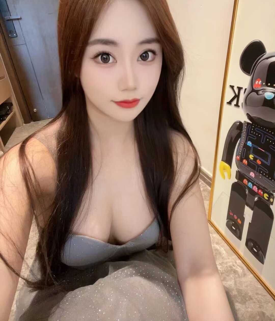 女王调教B嫩多汁