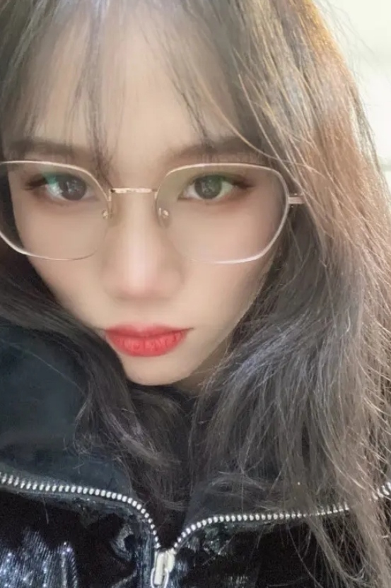 邂逅极品黑丝学校学姐