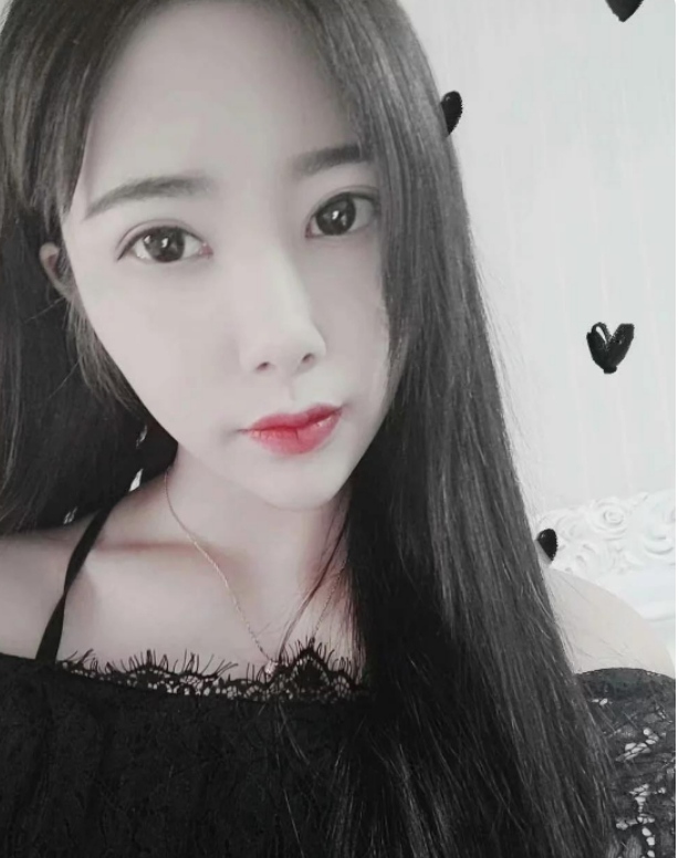 雨花区女神仙草，净身高170，高颜值，大长腿。
