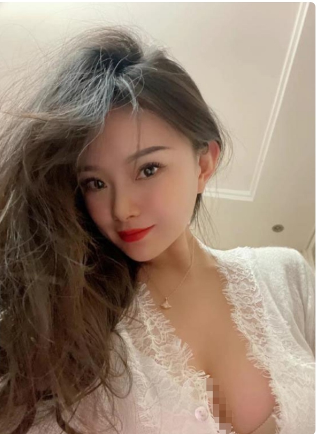 身材火辣奶子丰满