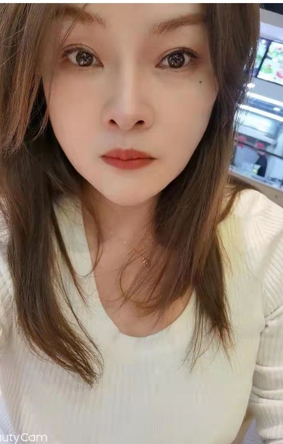 饥渴型长腿妖娆小少妇 ，风Sao诱人，物超所值