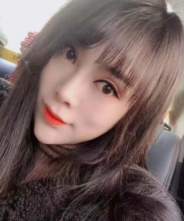 极品风情，纯绿丝足