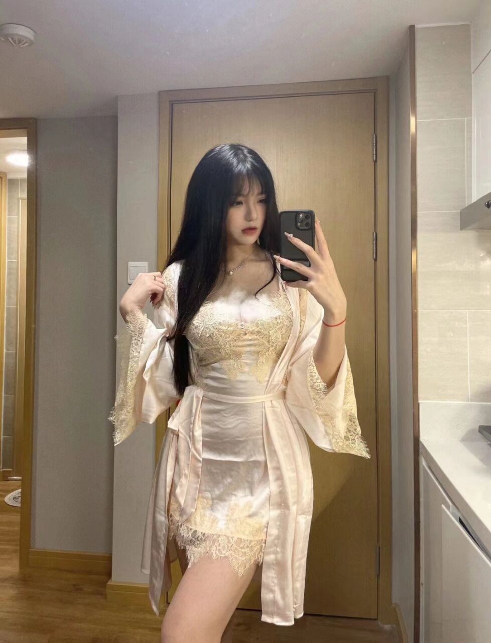 175大长腿卫校生