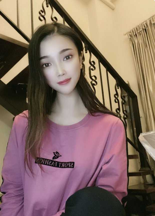 女友感爆棚的小姐姐