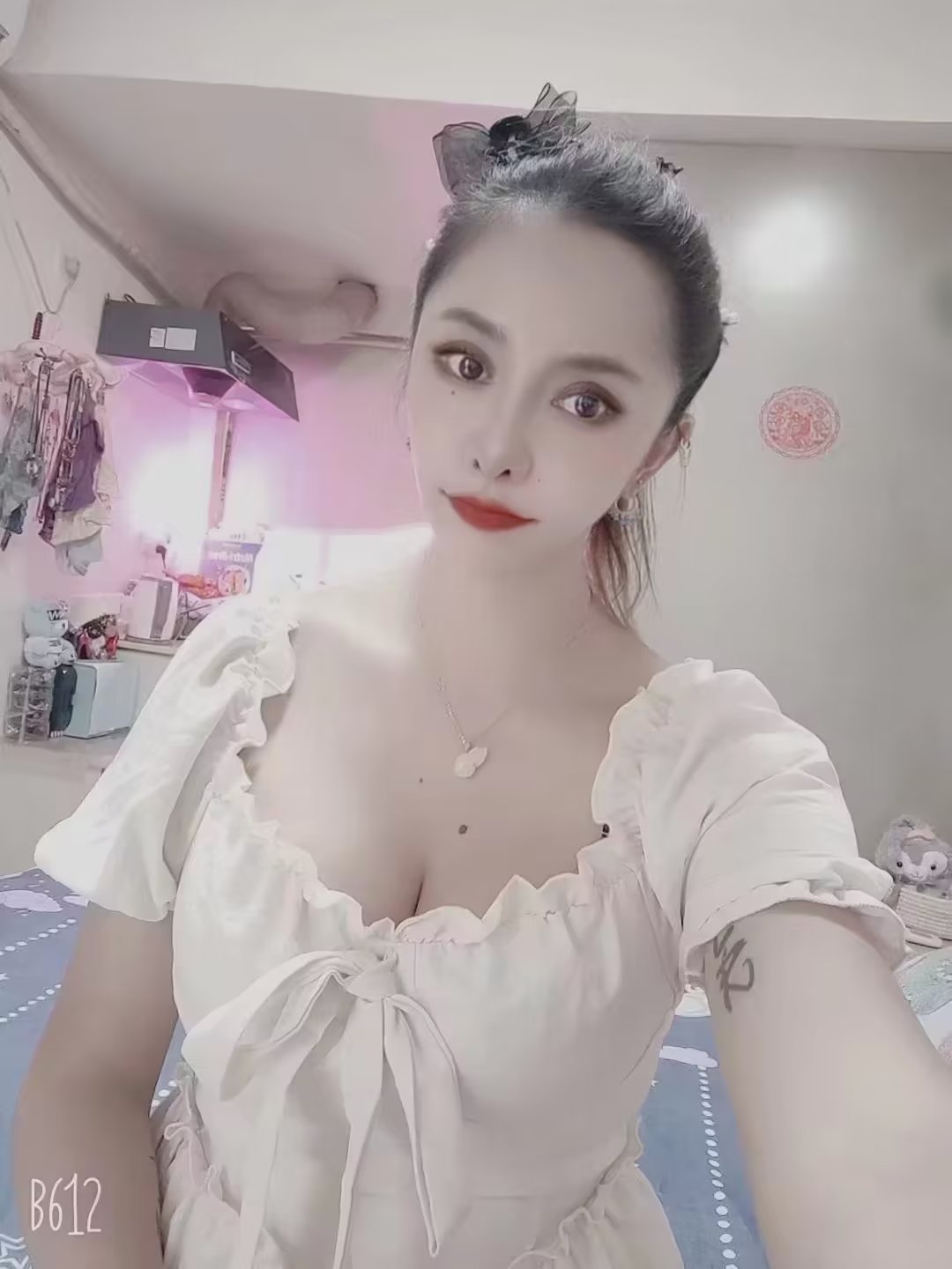 可以3p的巨乳肥臀大Sao货