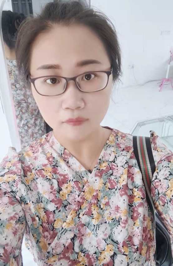 东站喜欢健身的小姐姐