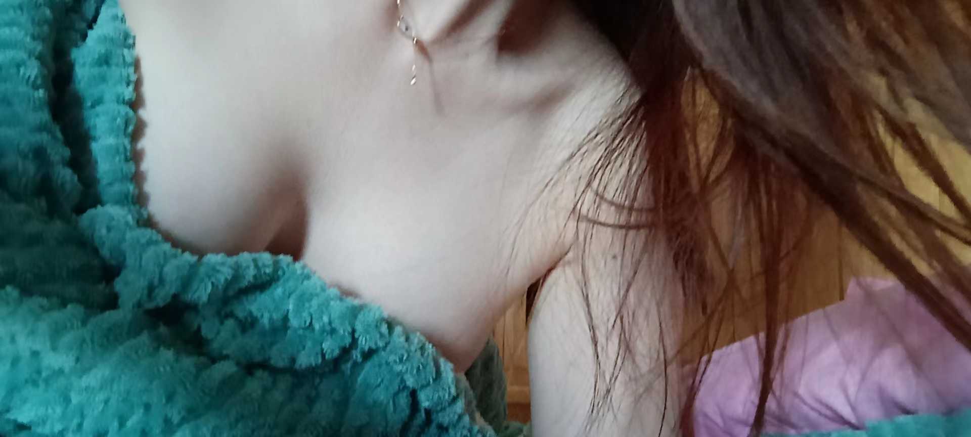 夹的紧    舔的舒服，服务好的少妇