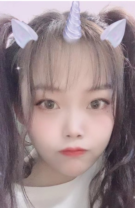 刚开工不久的小萌妹悠悠