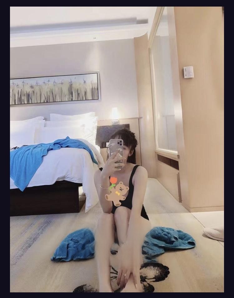 胸超大，服务一流棒的少妇