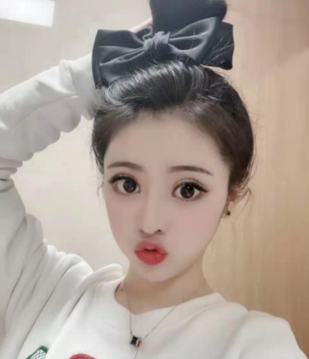 性感大方身材好