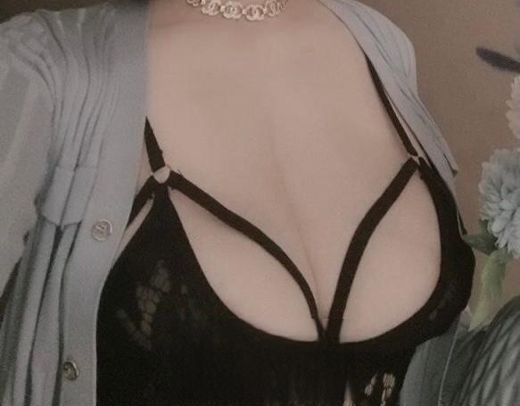 东丽水妹妹屁股大