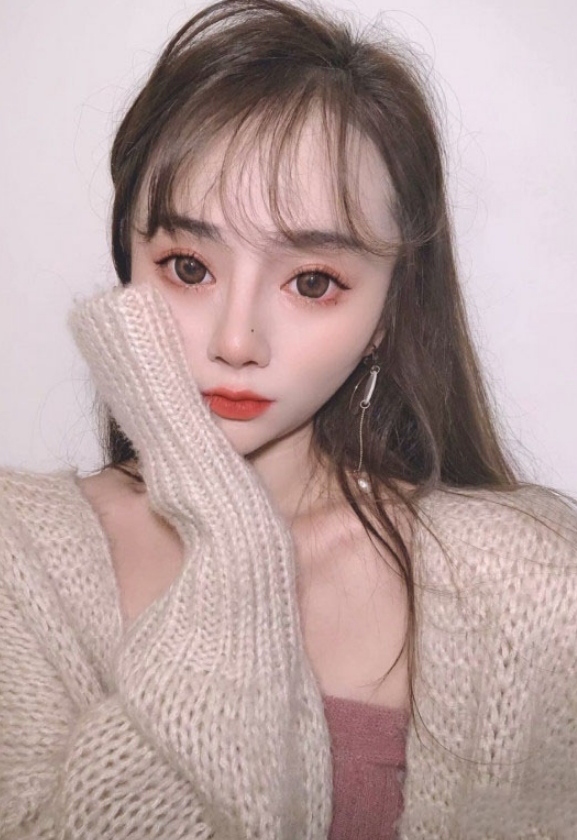 性感长腿美女.就是有点贵