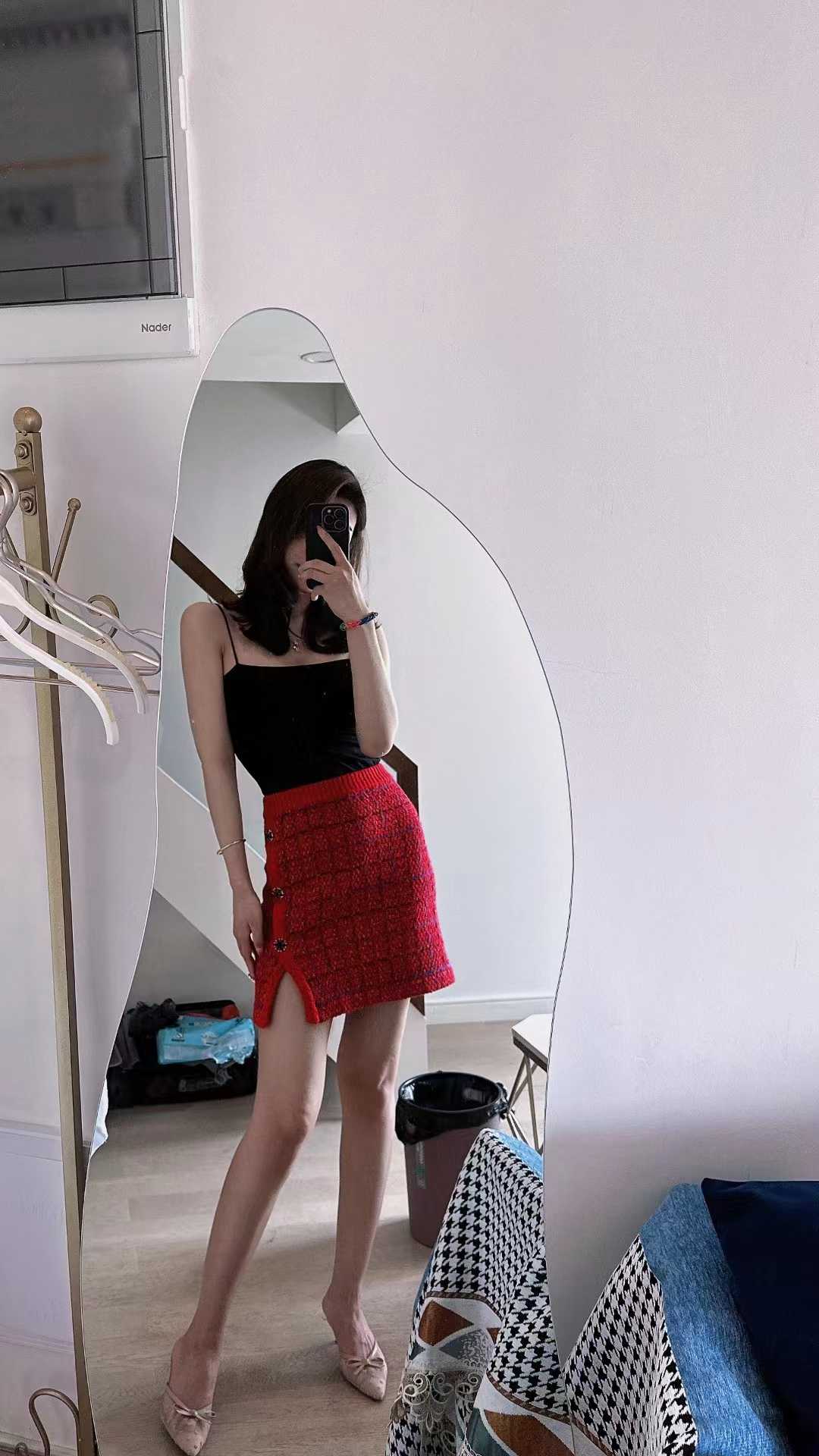 身材火辣高挑，艹起来很爽