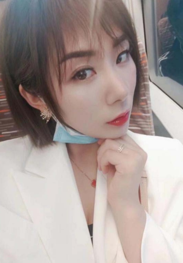 身材超棒，KH天花板