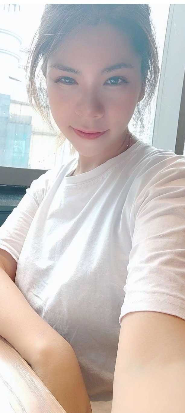 身材完美制服丝袜