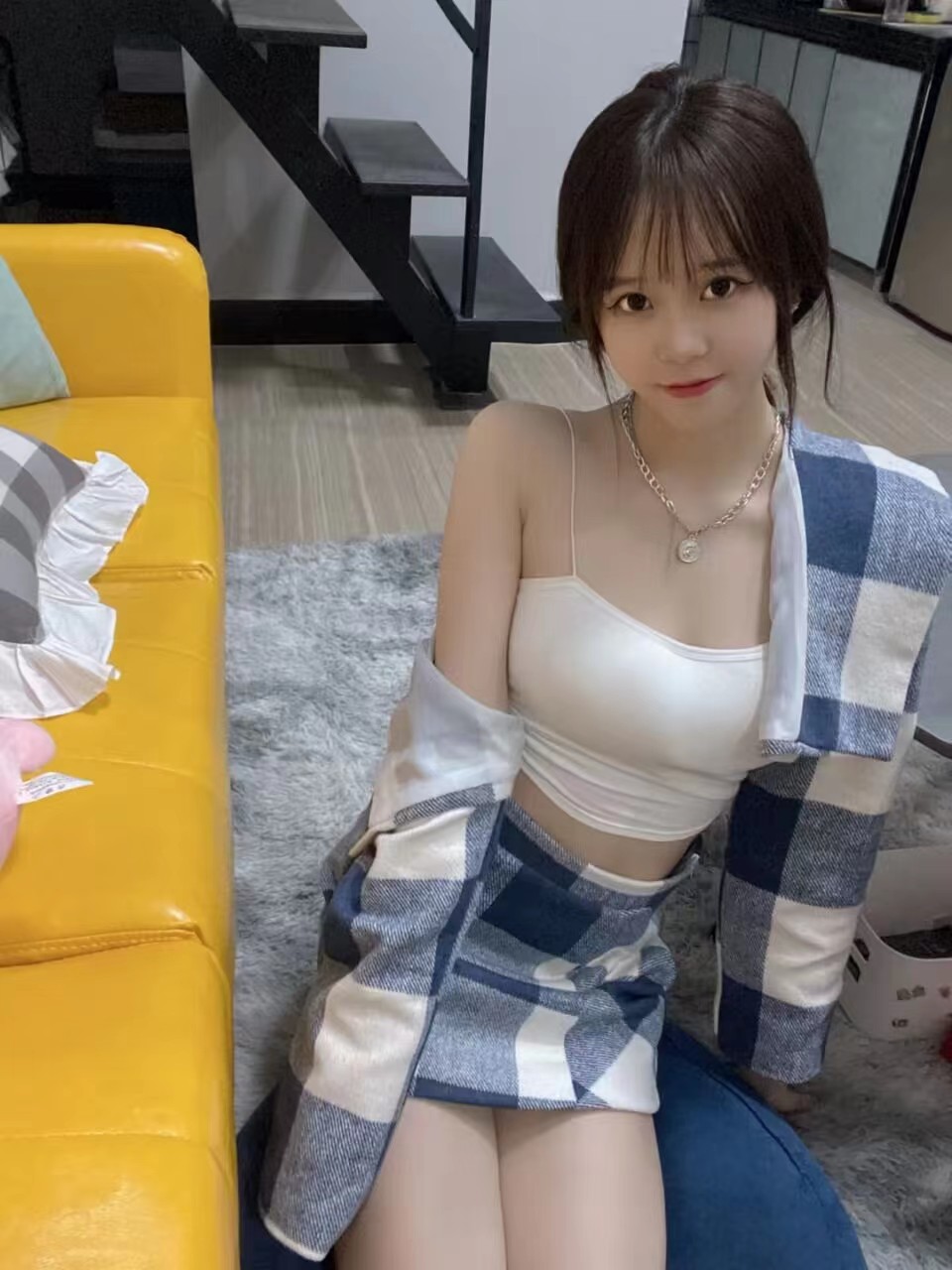 干起来很带劲，夹的受不了