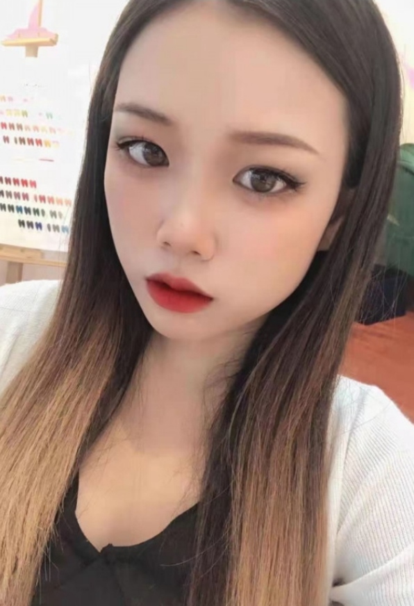 咪咪姐广西妹子人小胸大，性价比之王