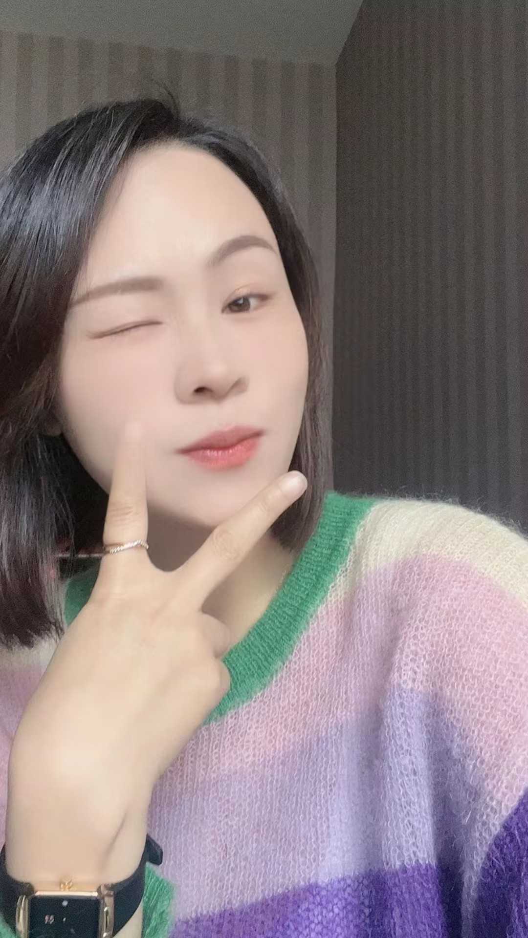 富邦广场附近小姐姐