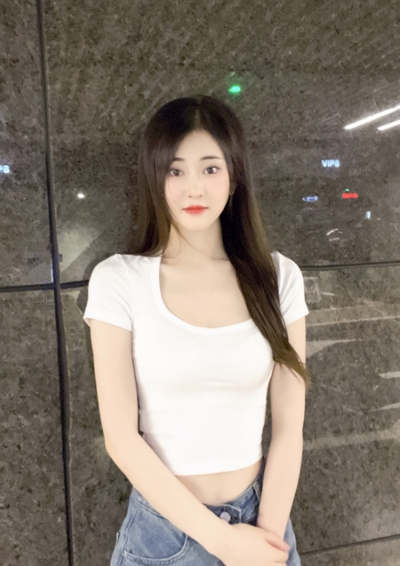 探花酒吧妹刚下海，下面很紧水也很多