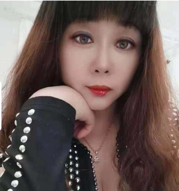 服务配合 后入很舒服