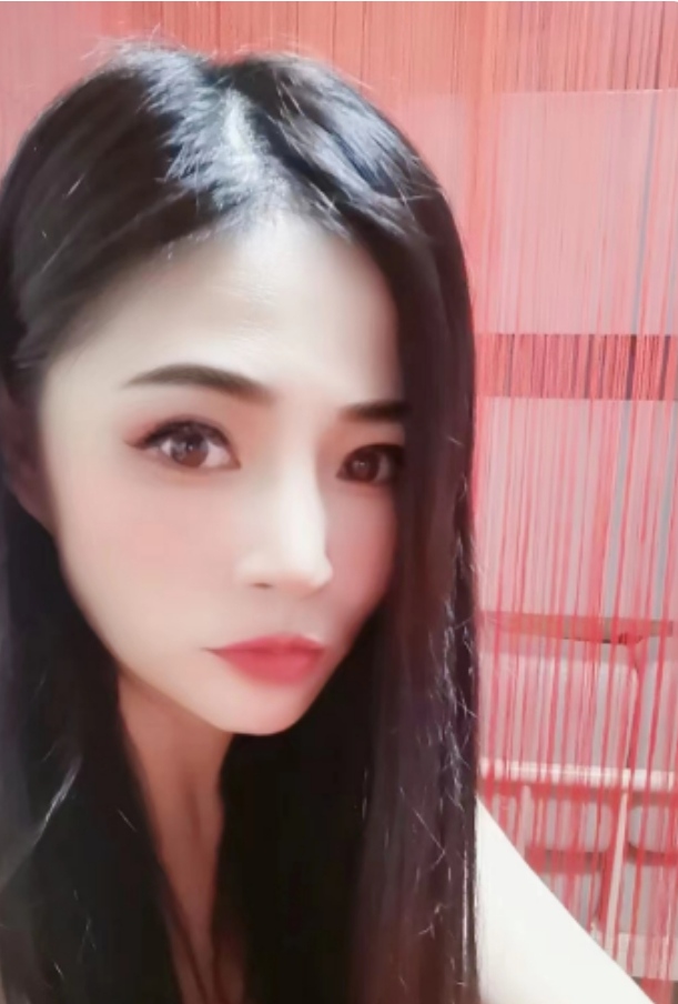 胸大，活好，不催人，温柔