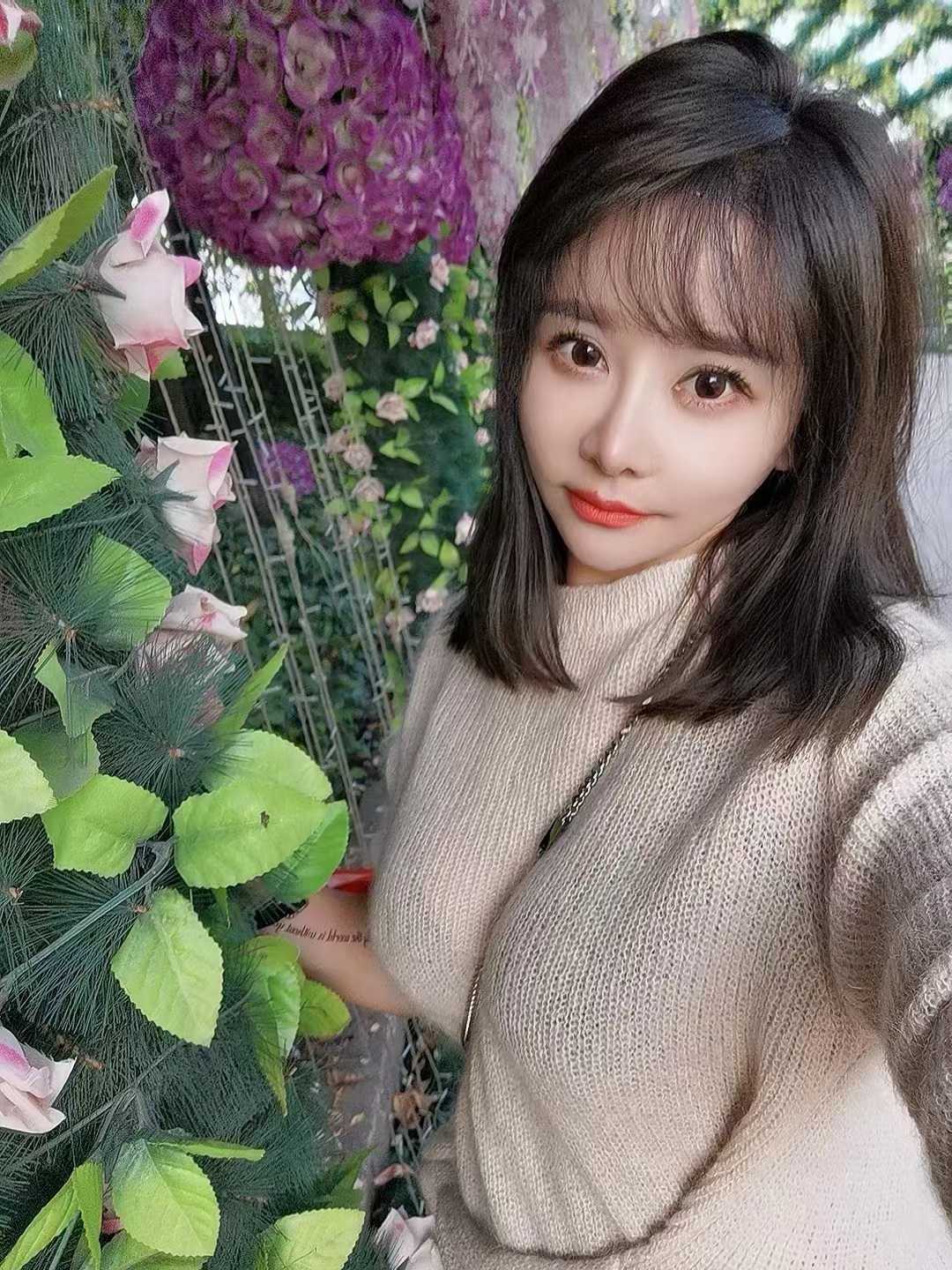 给我的第一眼是很有性欲感的