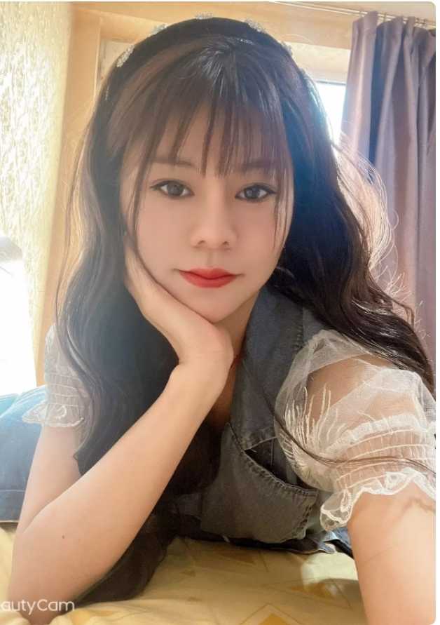 凹凸有致，性感多水