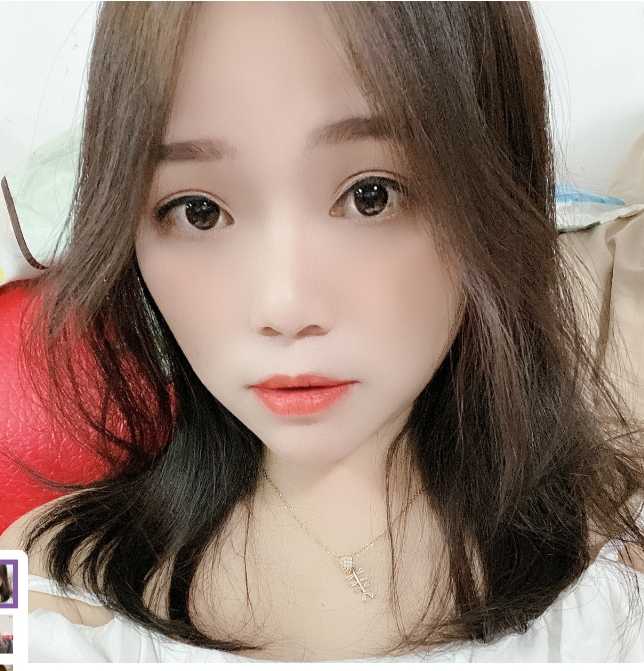 妹子黑丝性感迷人