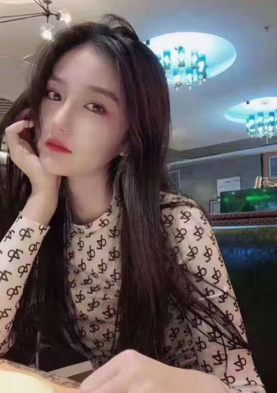 小卡片发现自聊自做魔都36d大胸妹