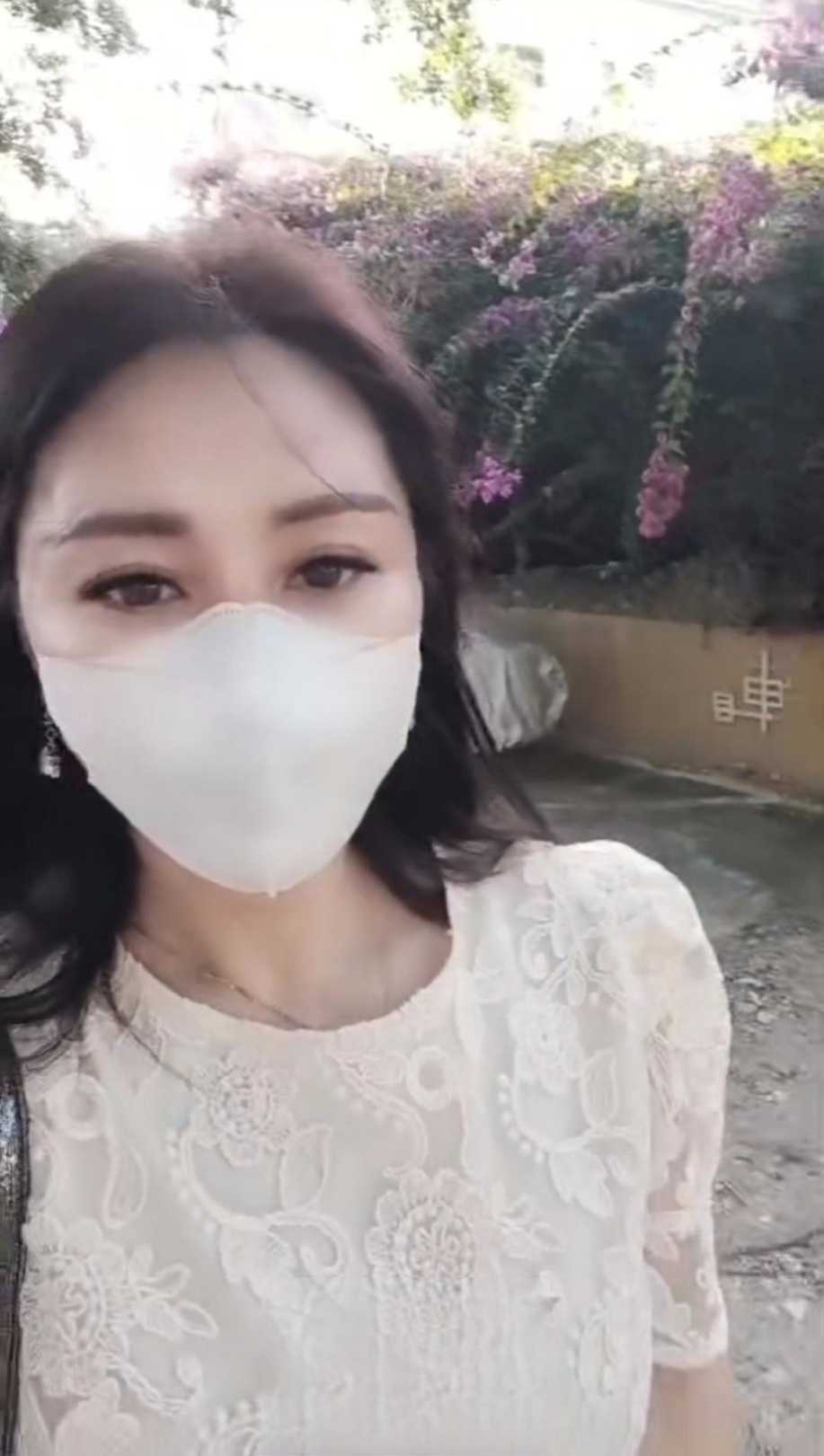 少妇栀子花