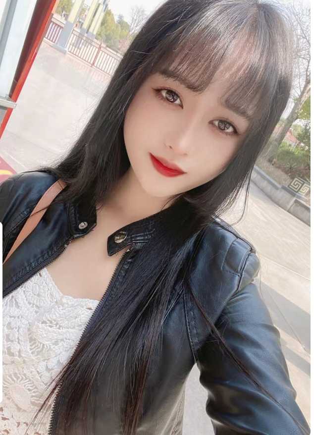 可盐可甜的小姐姐