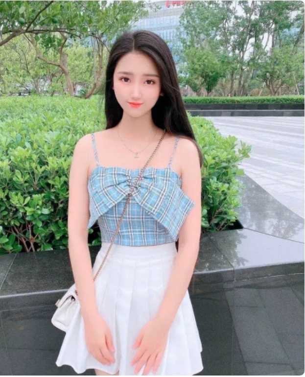 妹妹岁数小,颜值极品,下面紧