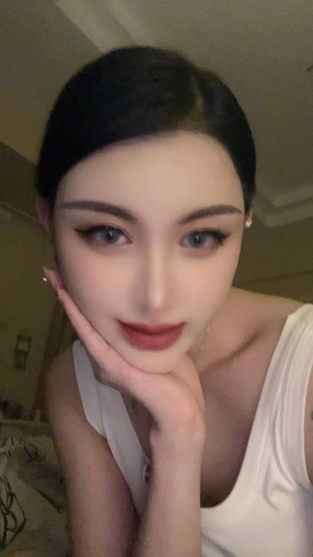 岁数小身材好听话