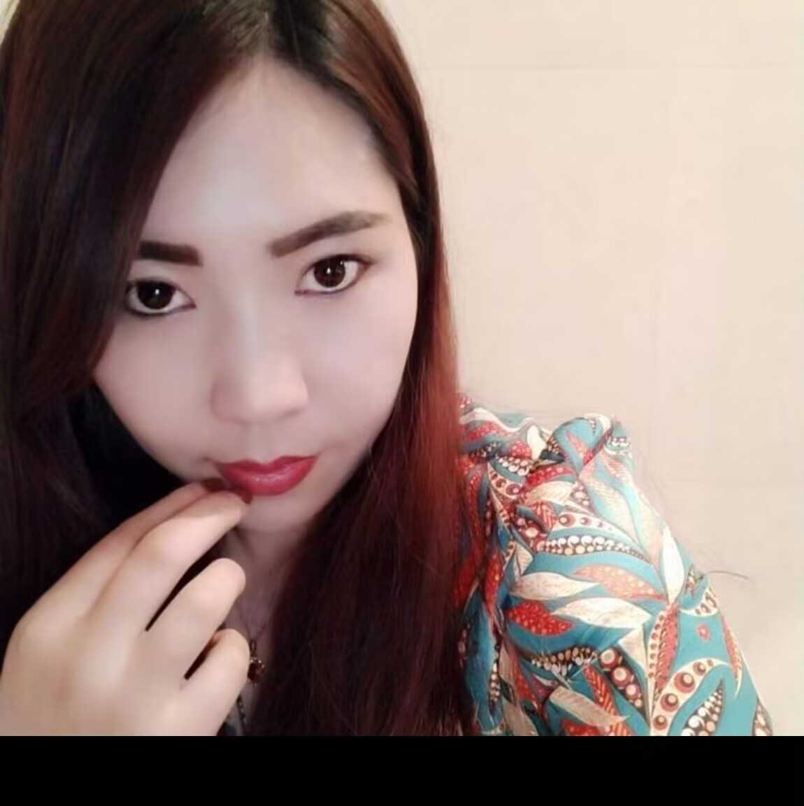 服务热情的妖娆少妇