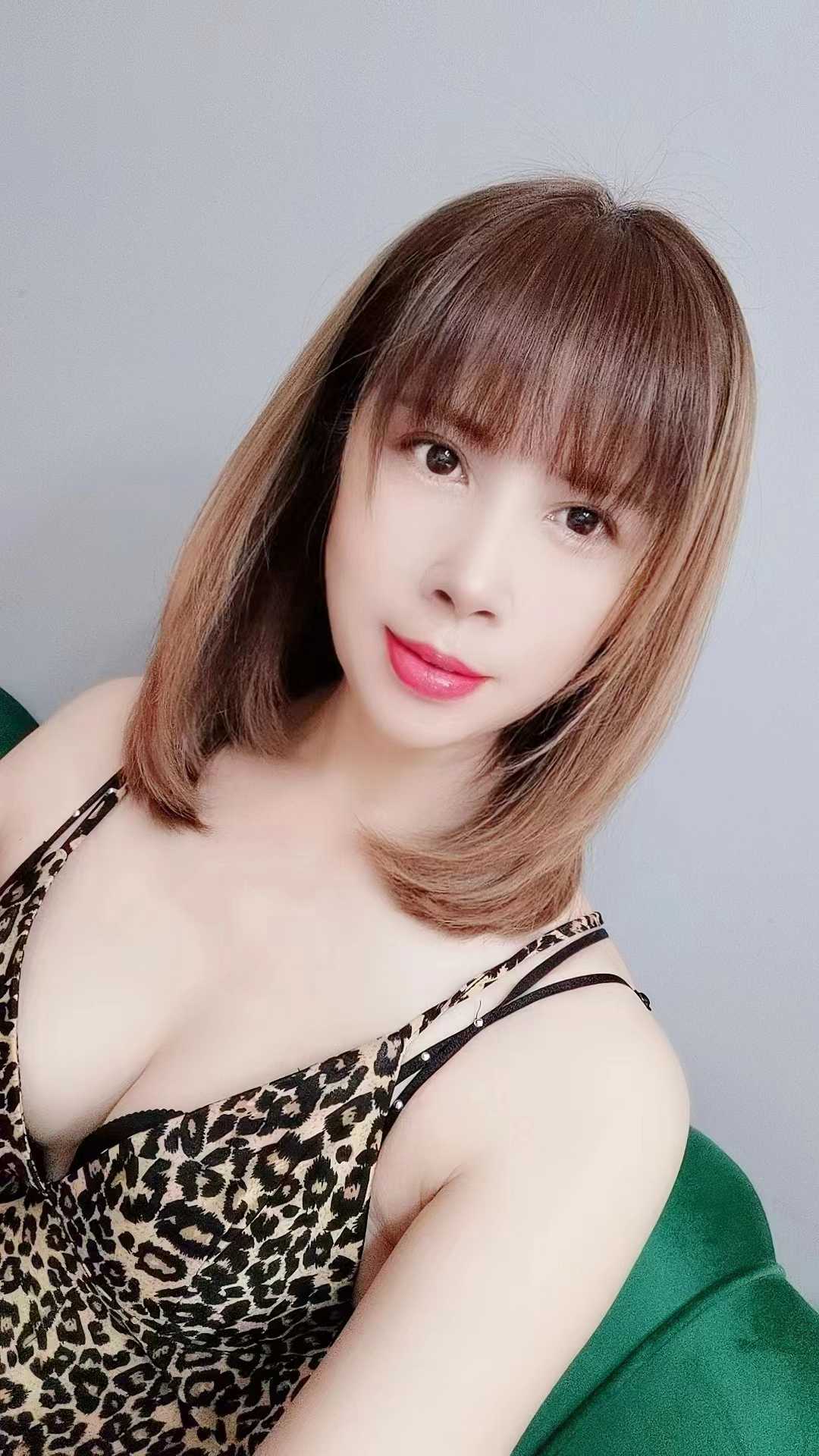 很会舔很默契的性感少妇