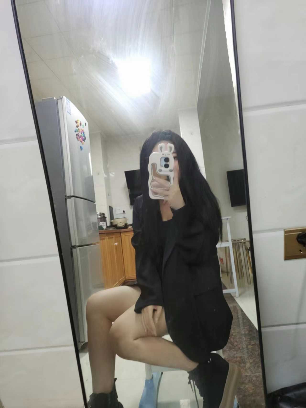 技术一流配合默契，夹的舒服的妹子