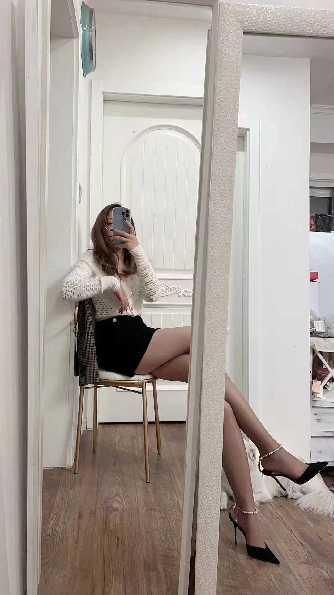 服务没话说，高挑辣妹