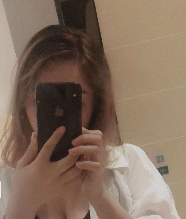 长腿丝袜妩媚Sao妇