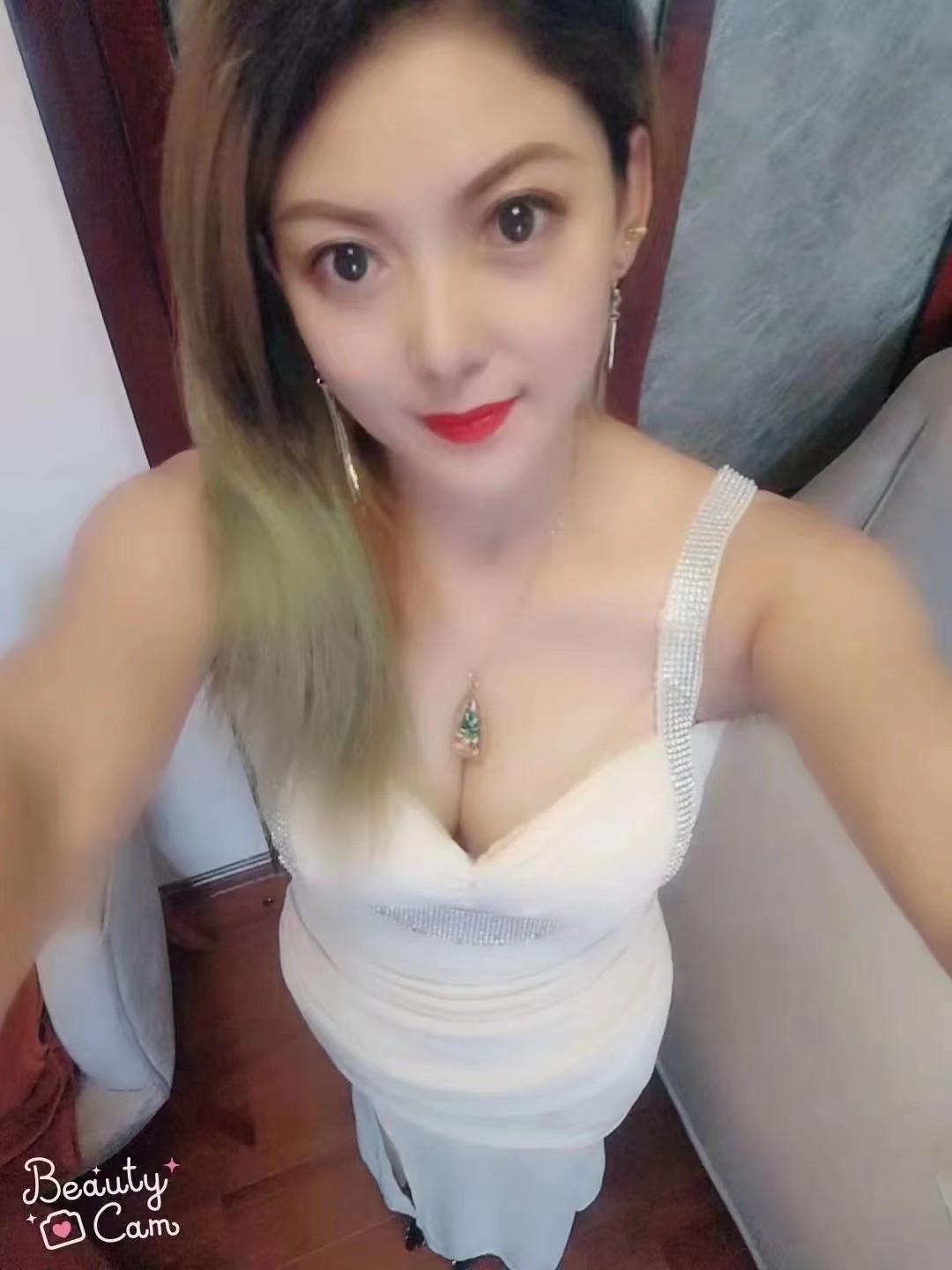 新疆妹子，有独特服务