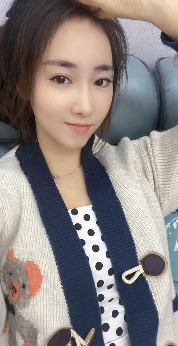 很年轻的嫩妹，女友般的体验