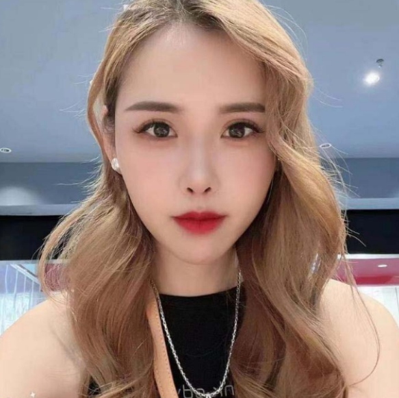 体验韵味十足的极品少妇